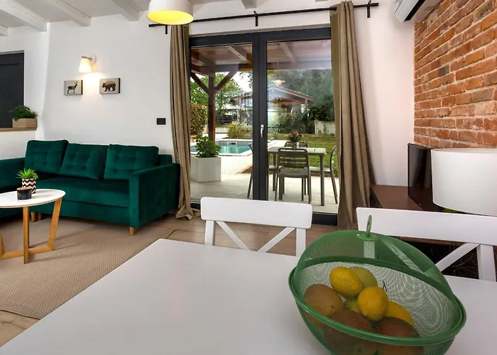 Garden House Βίλα Ρόβινι